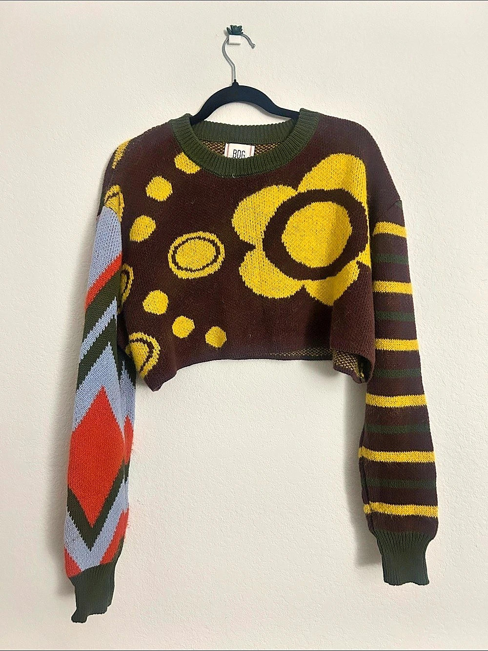 BDG Color Block Cropped Sweater Size Medium Like New